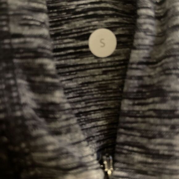 Lululemon Universal Stripe Pullover Shirt 1/2 Zip Running Black Soot Mens Small - Picture 4 of 7